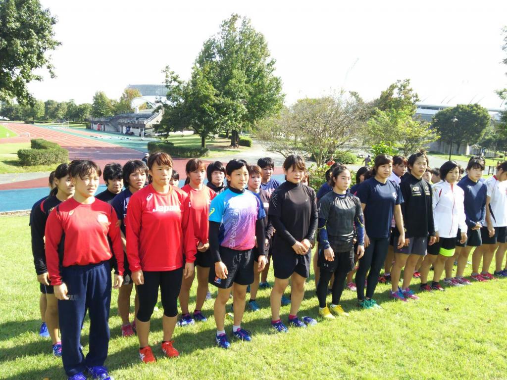 県民総合運動公園で体力トレーニング