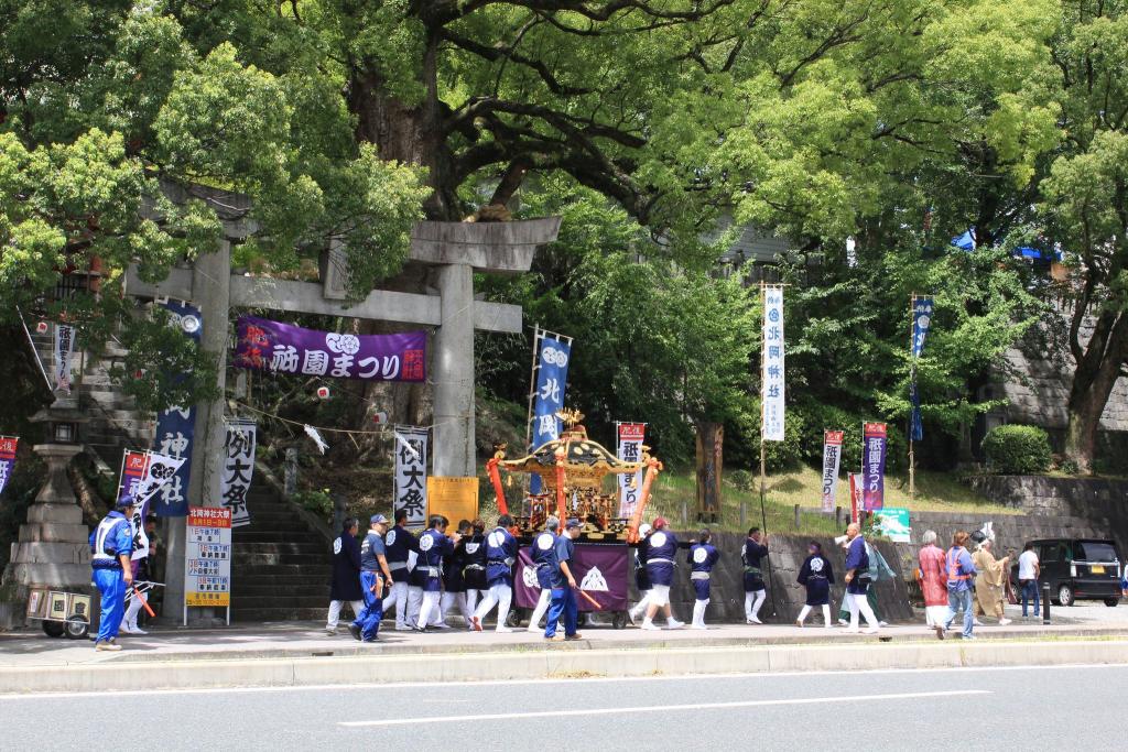 北岡神社の祇園祭　神輿神幸行列