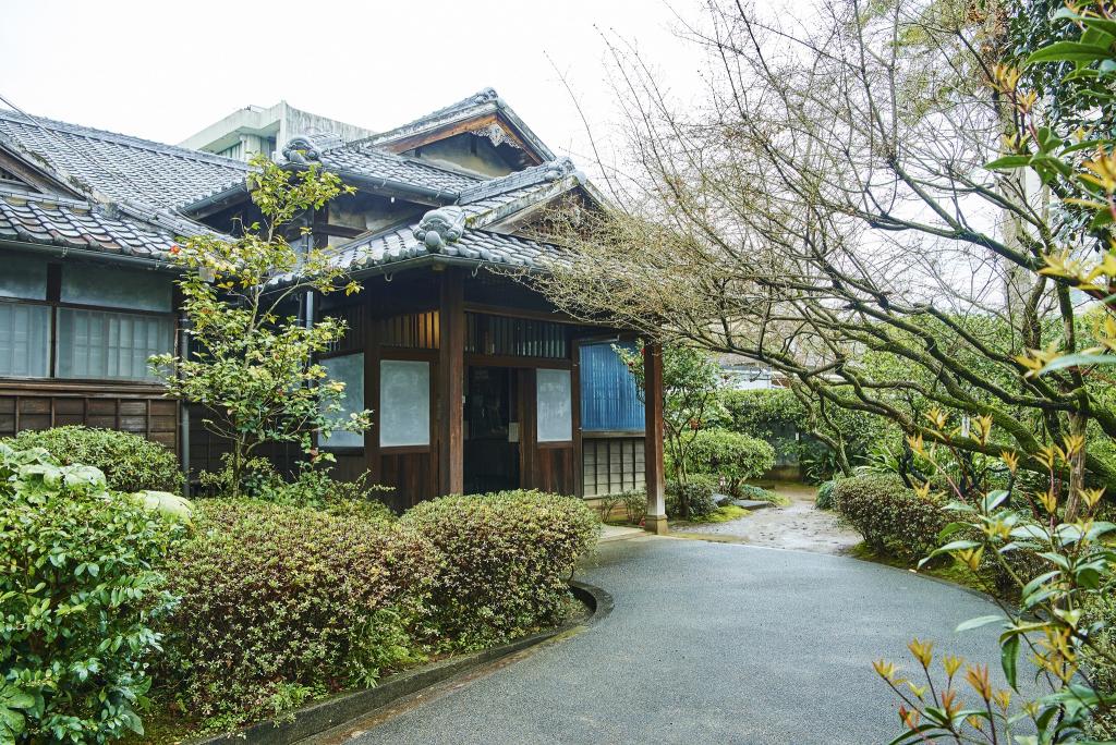 夏目漱石内坪井旧居