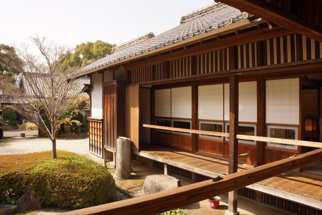 บ้านเรือนเก่าของ เกียวบุ โฮโซคาวะ