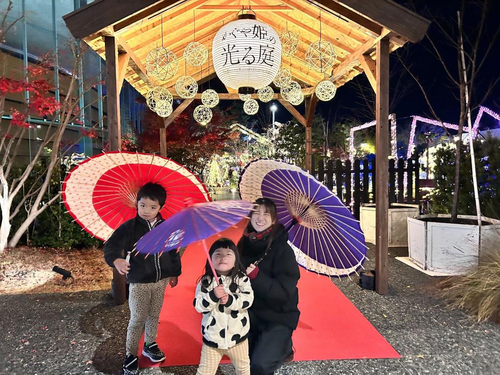 会場の出入り口では、和傘の貸し出しも。思い出の1枚を撮影できます