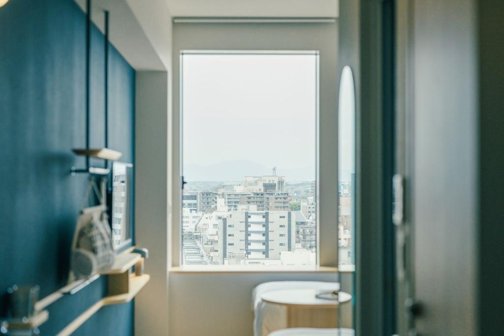 画像：えんたくルームの窓からは、街中が望める